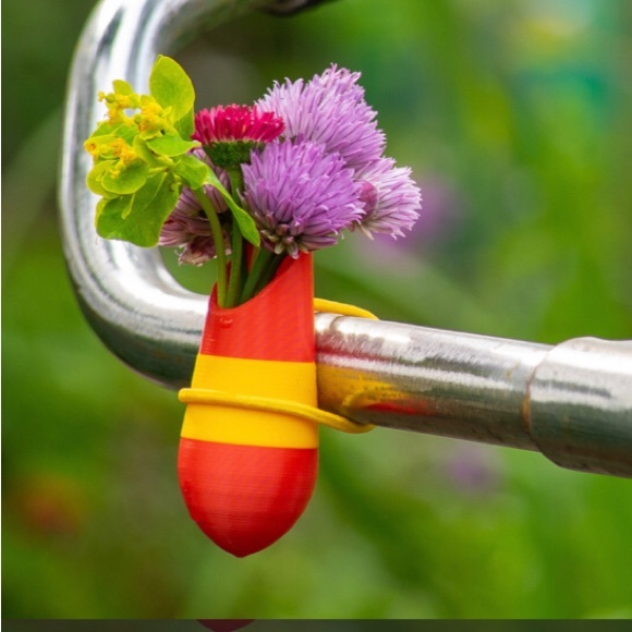 💚 $5 3D Printed Bicycle Flower Vase - Picture 1 of 5